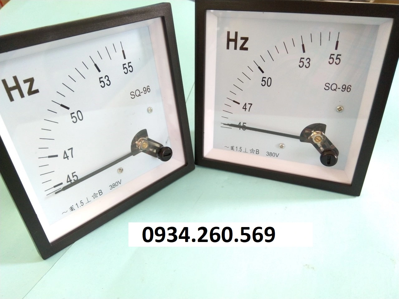 Đồng hồ Hz 380V